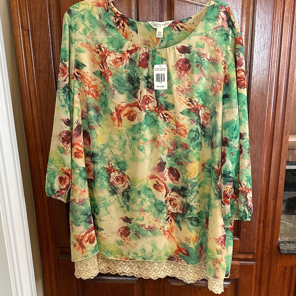 Krazy Kat Vibrant Floral Blouse with Lace Hem